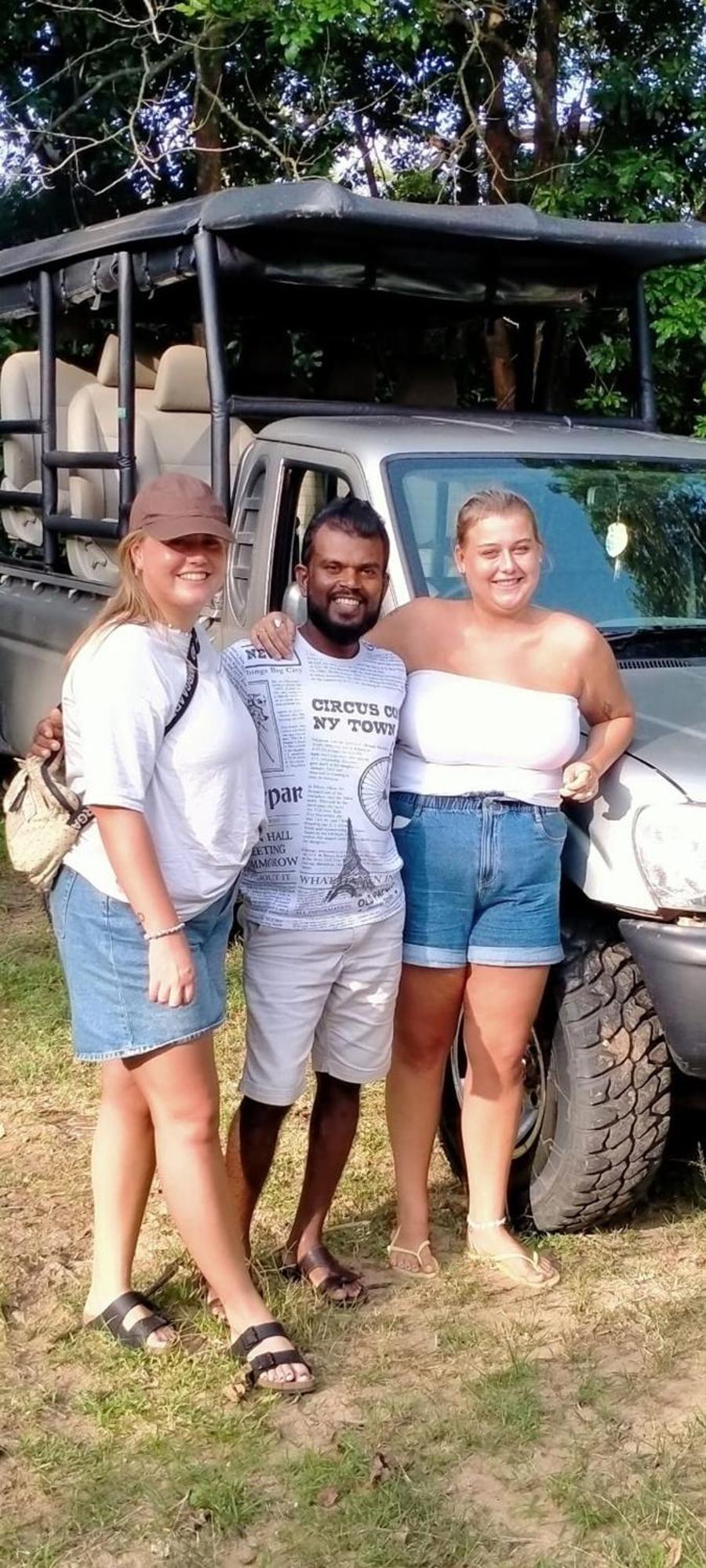 Bed and Breakfast Share Safari House Udawalawe Esterno foto