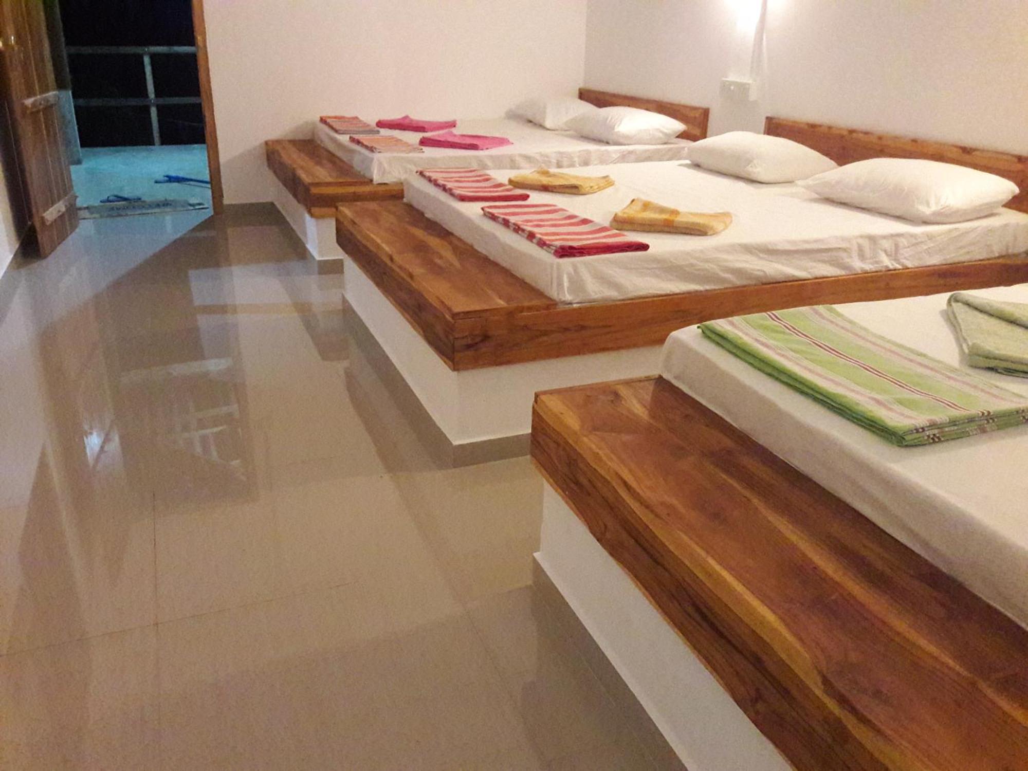 Bed and Breakfast Share Safari House Udawalawe Esterno foto