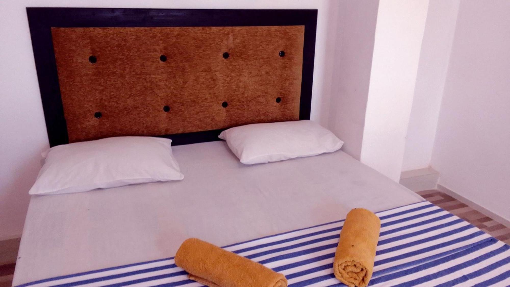 Bed and Breakfast Share Safari House Udawalawe Esterno foto